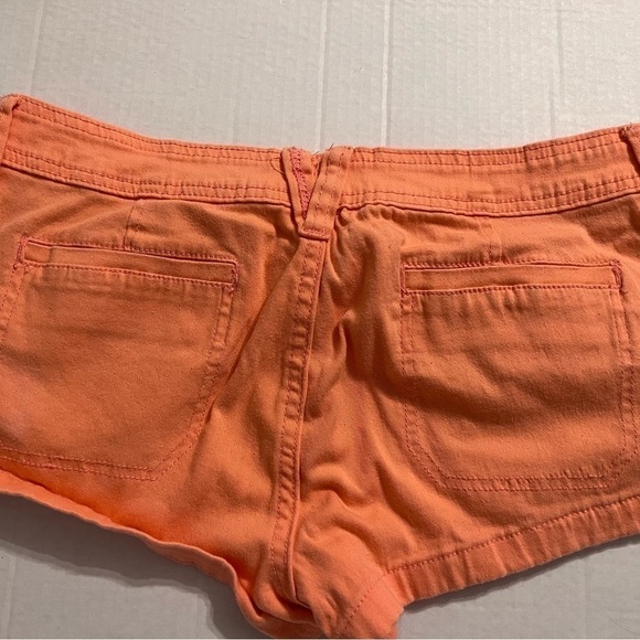Shasa Salmon colored shorts size medium - Picture 6 of 7